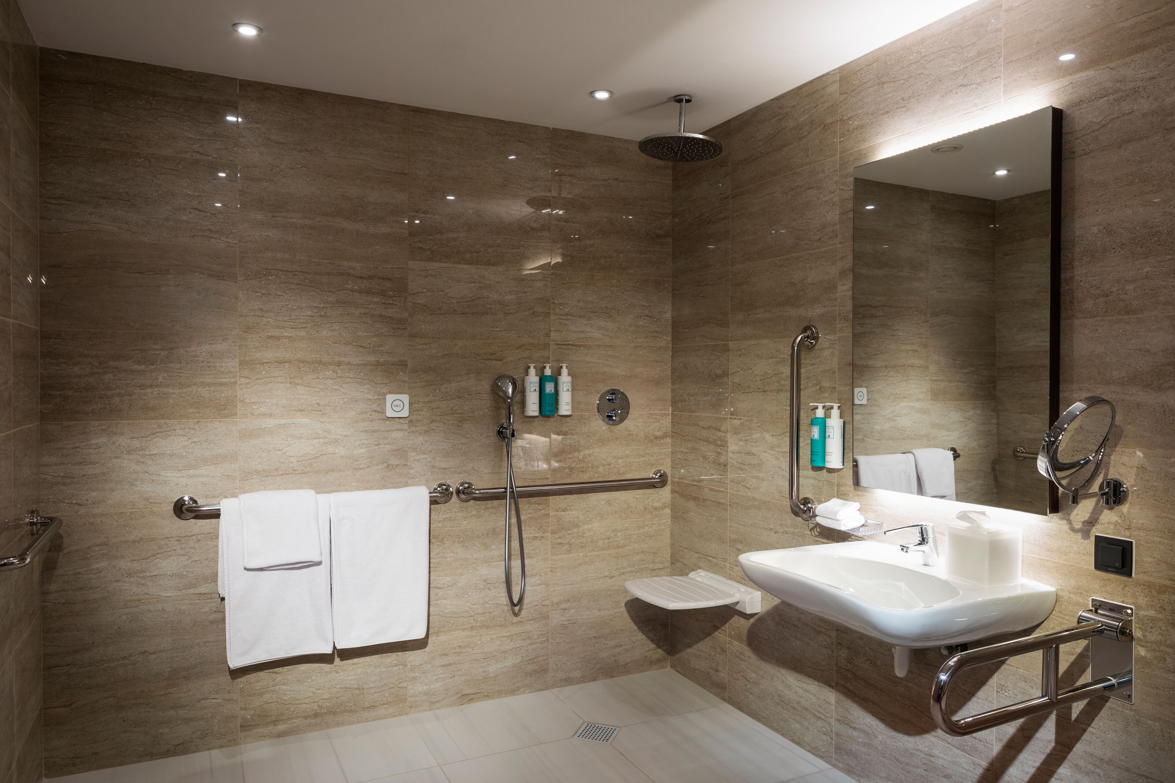 Kings' Valley Medical & Spa Hotel