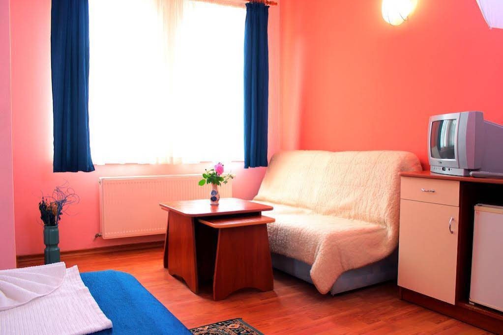 Family Hotel Flora