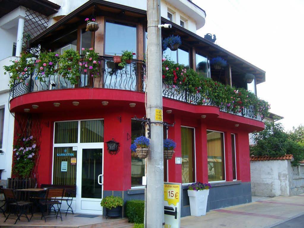 Family Hotel Flora