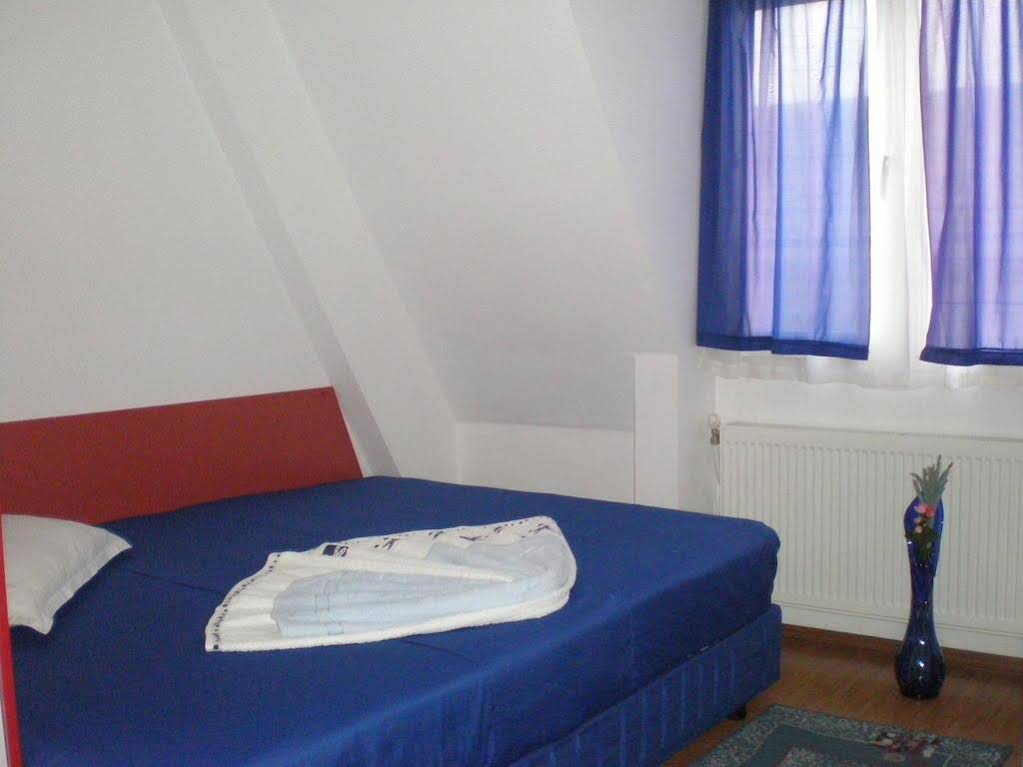 Family Hotel Flora