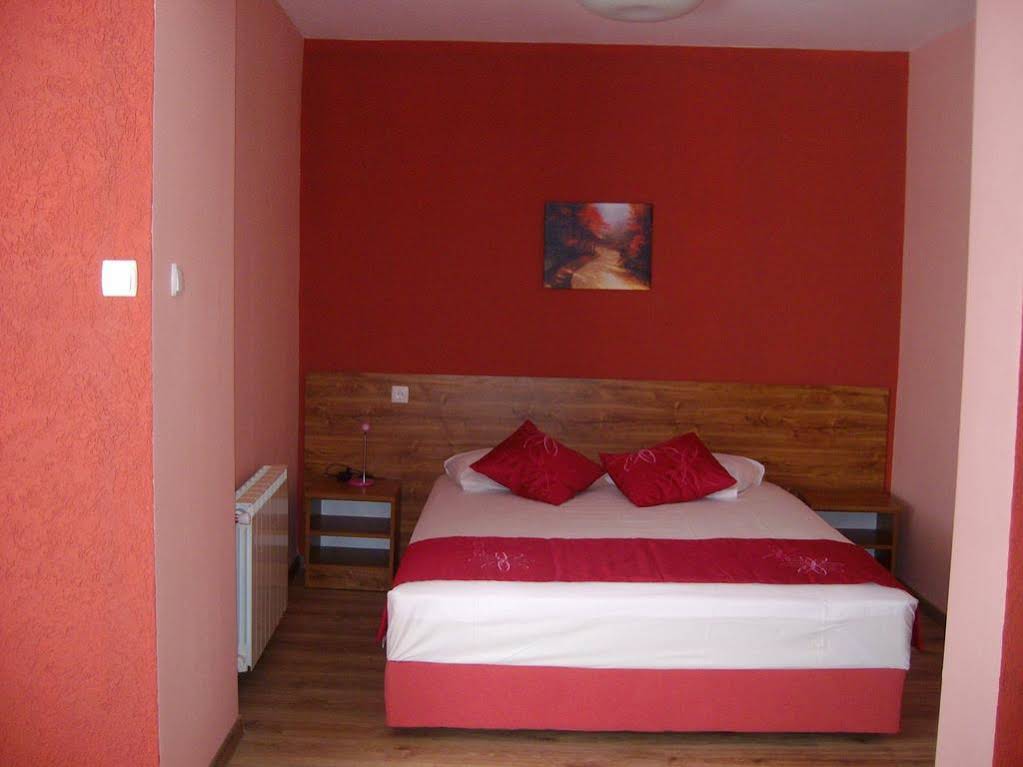 Family Hotel Flora
