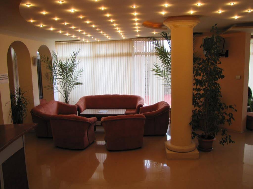 Paris Hotel