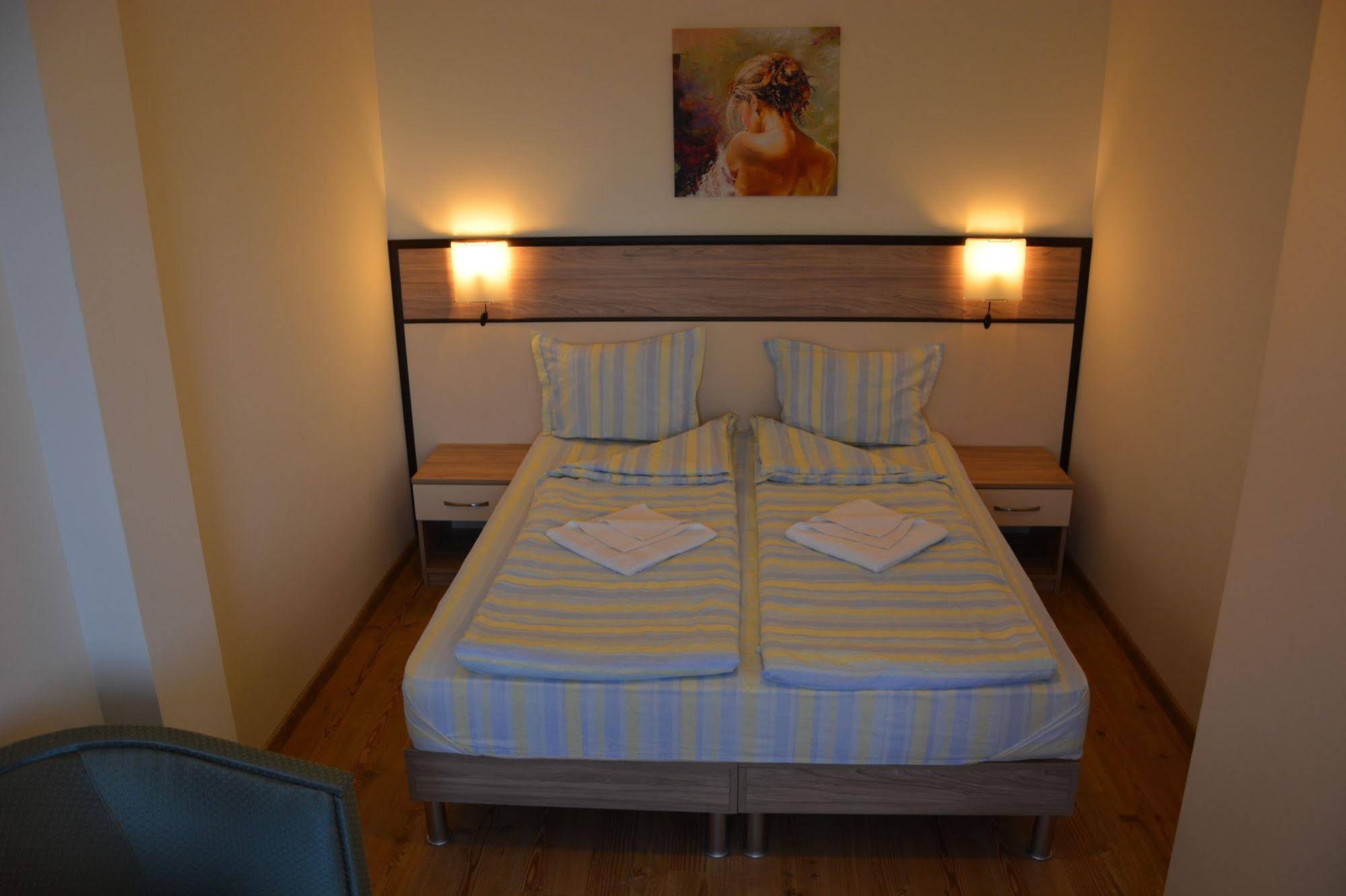 Golden House Apartments