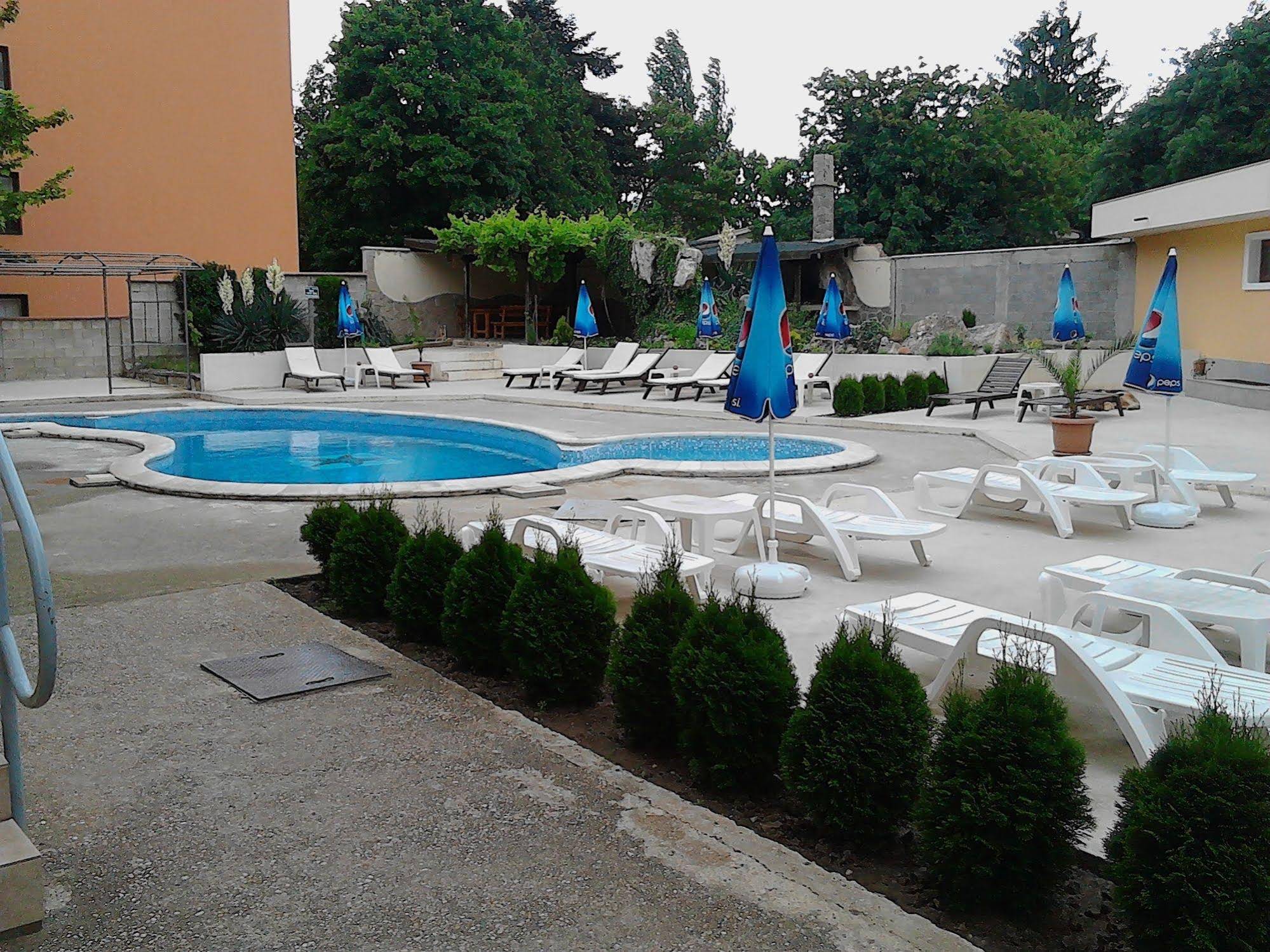 Golden House Apartments