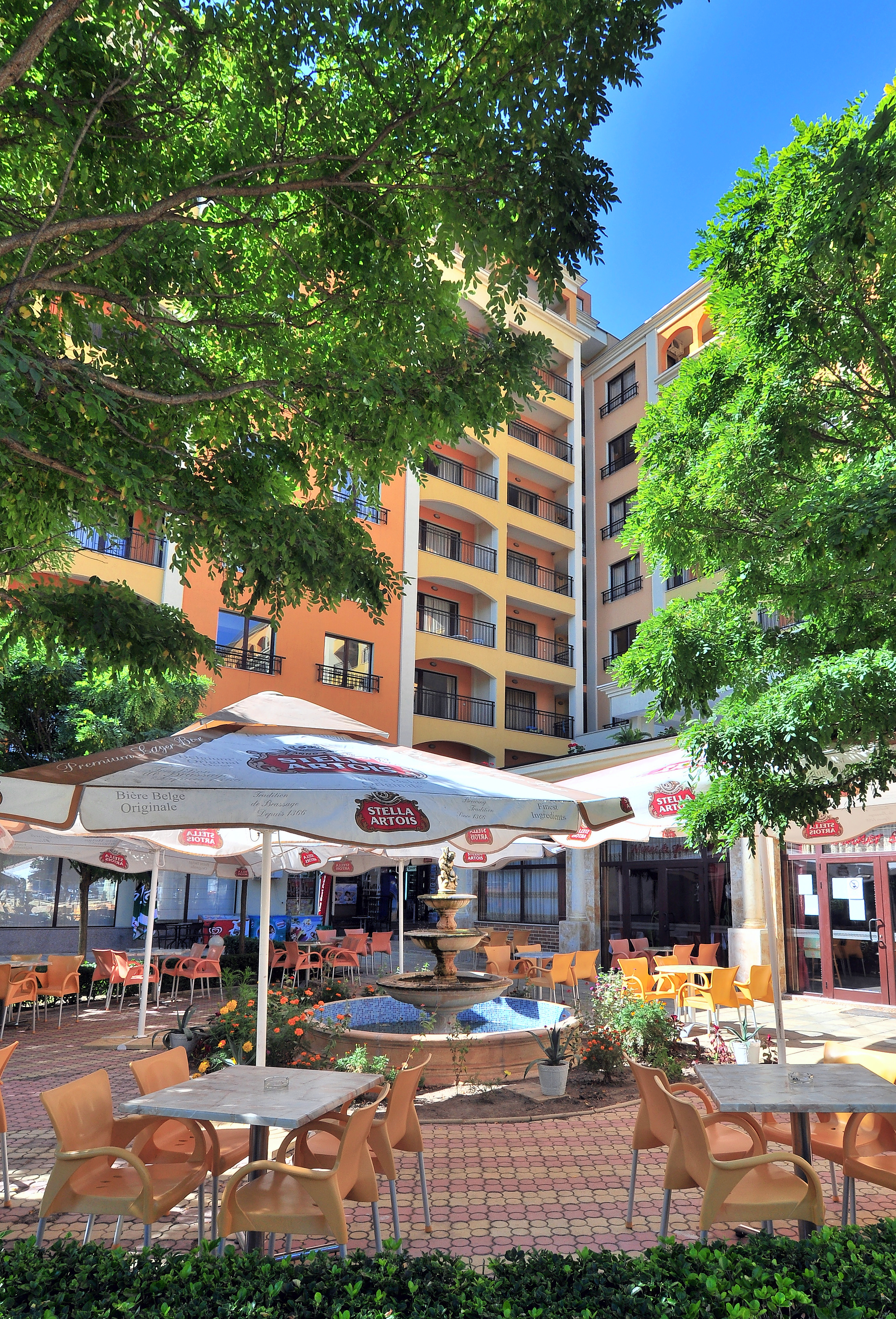 Paradise Green Park Hotel & Apartments