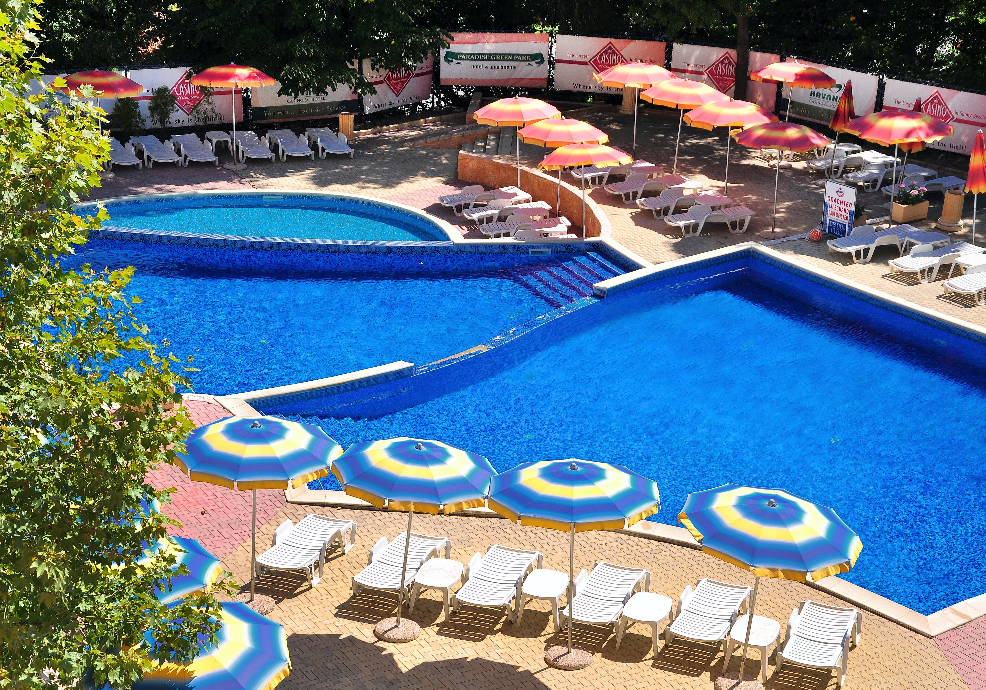 Paradise Green Park Hotel & Apartments