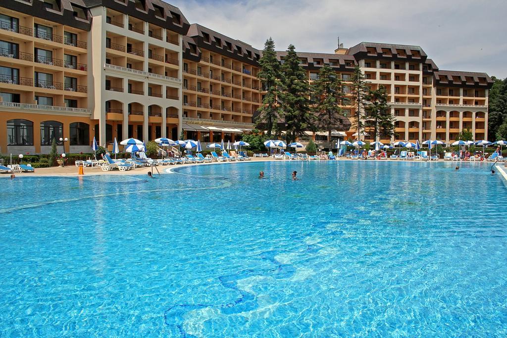 HVD Riviera Beach Hotel