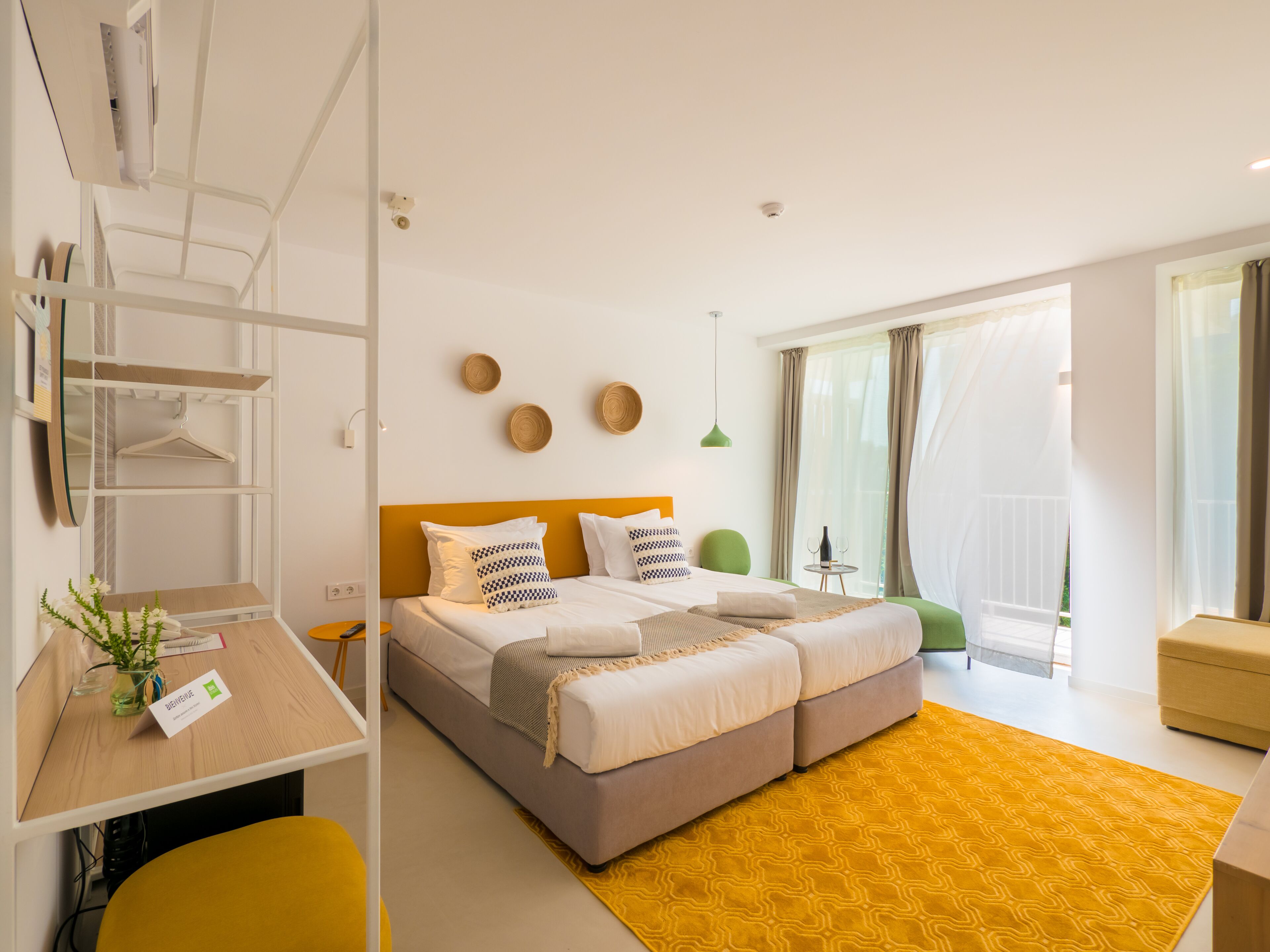 ibis Styles Golden Sands Roomer Hotel
