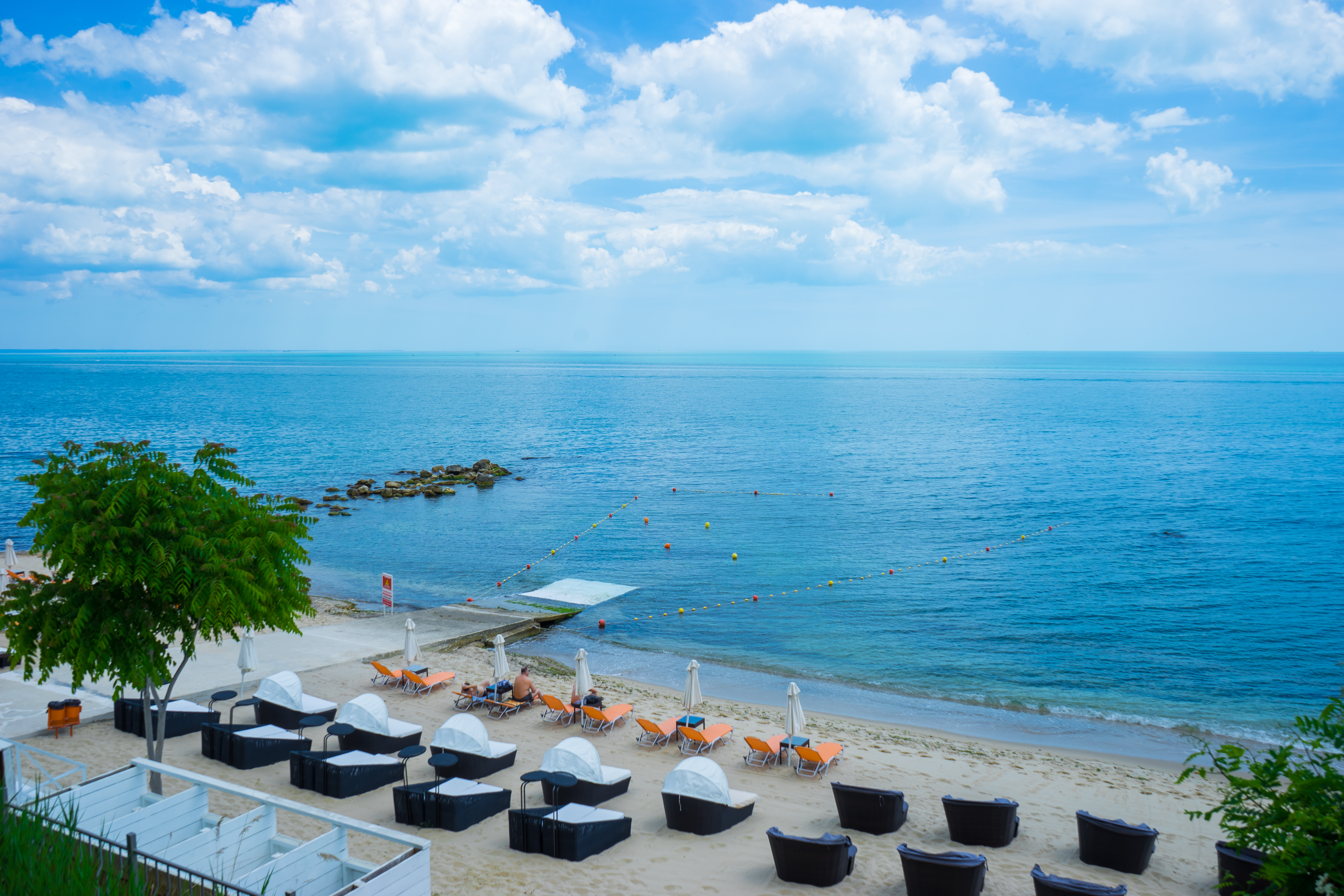 Royal Beach Hotel
