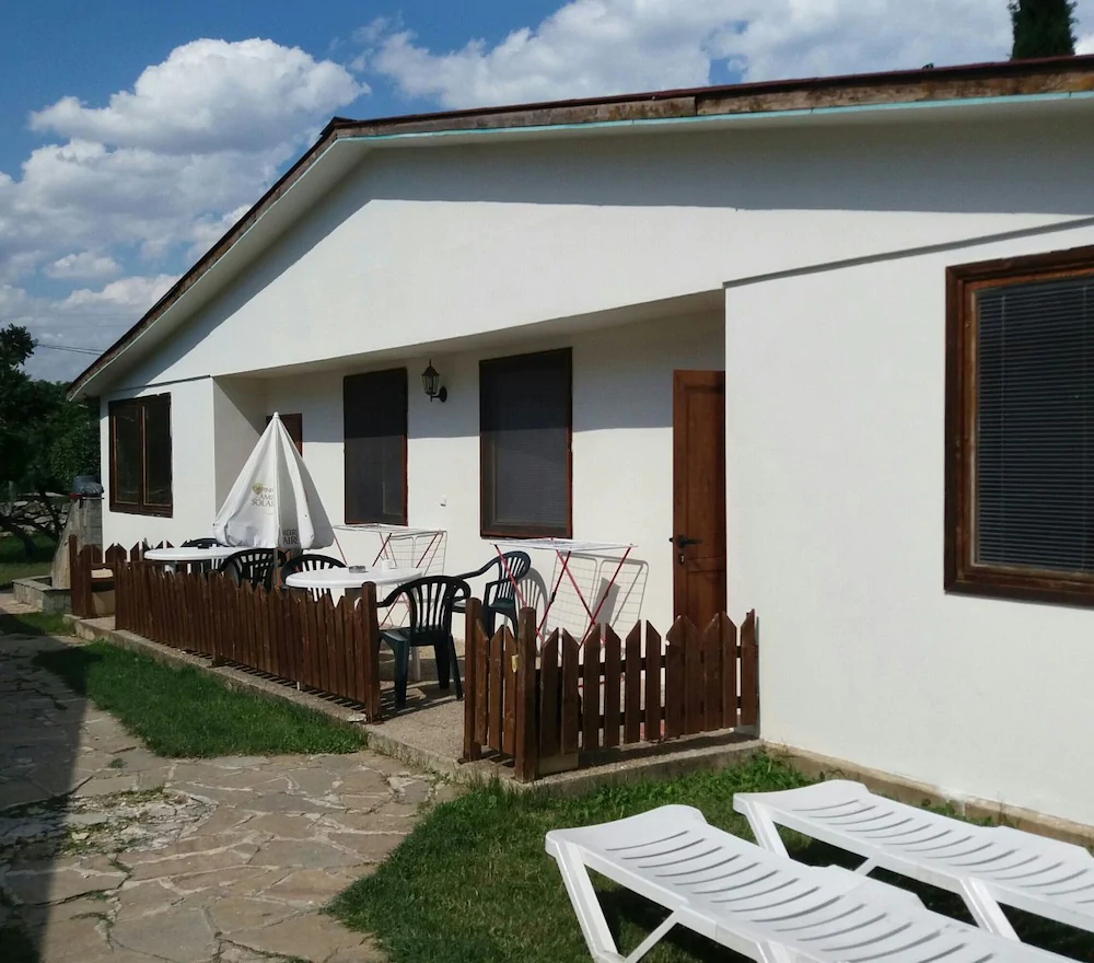 Ajax Guest House