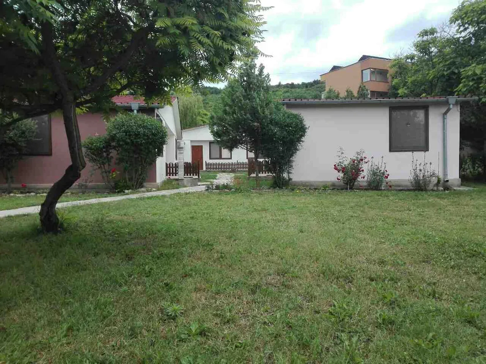 Ajax Guest House