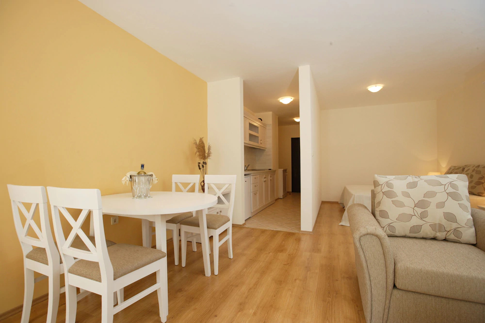 Galeria Holiday Apartments-obzor