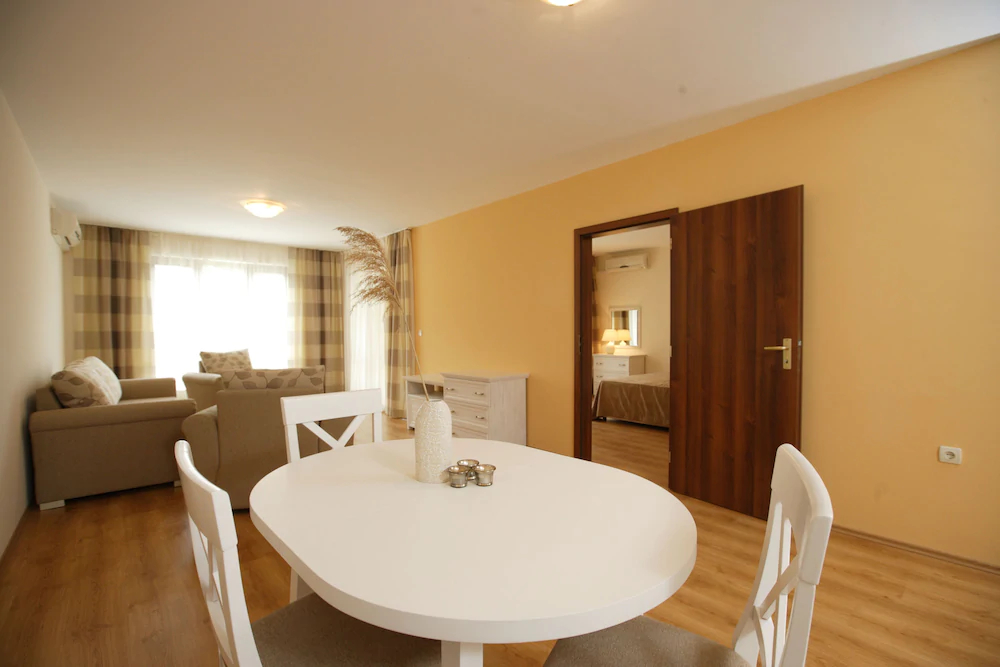 Galeria Holiday Apartments-obzor