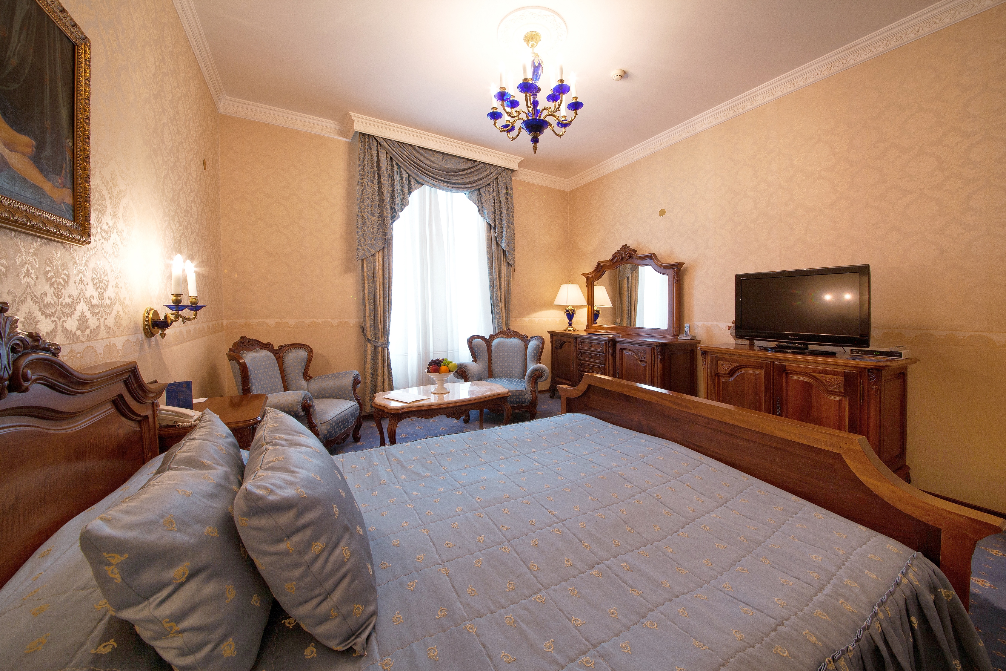 Grand Hotel London