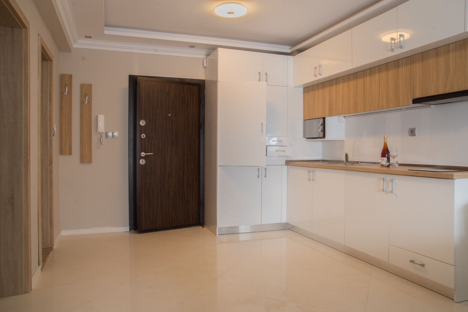Vemara City  Hotel