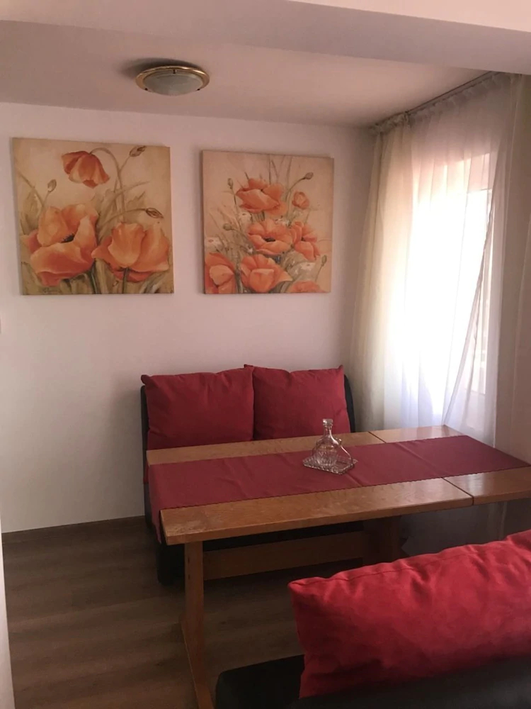 Villa Aurora