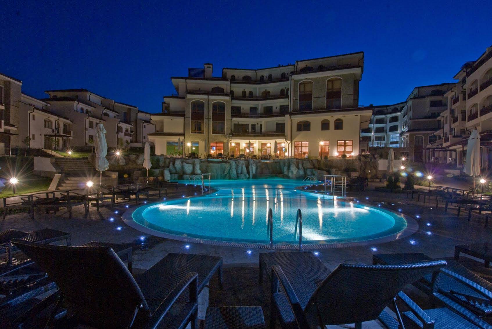 The Vineyards Resort