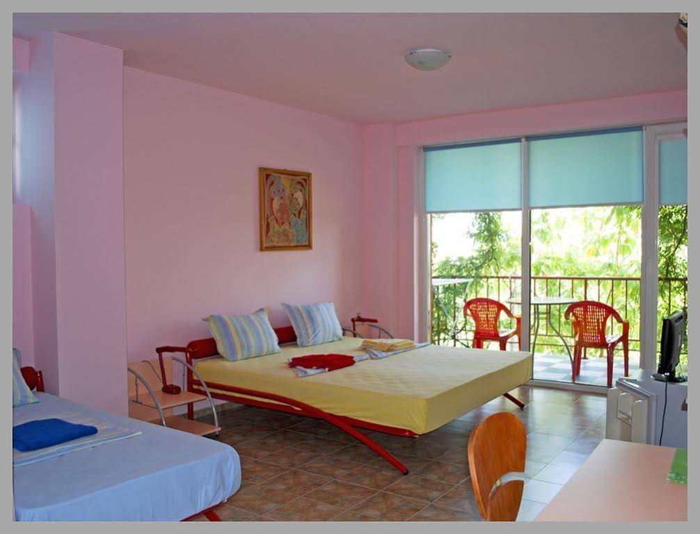 The Colourful Mansion Hotel
