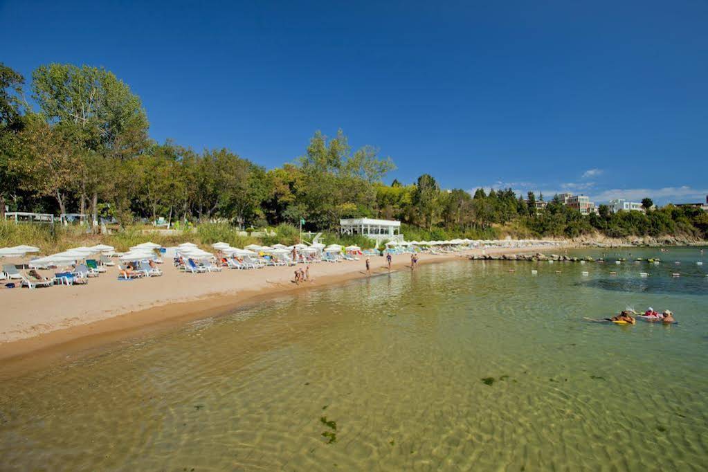 Atia Resort