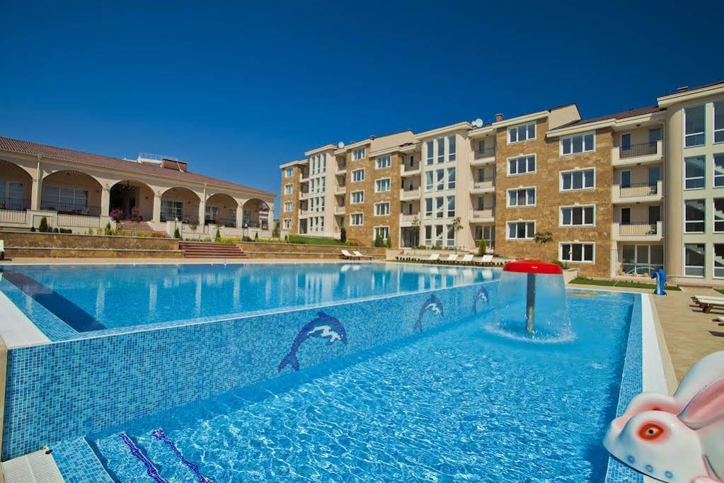 Atia Resort