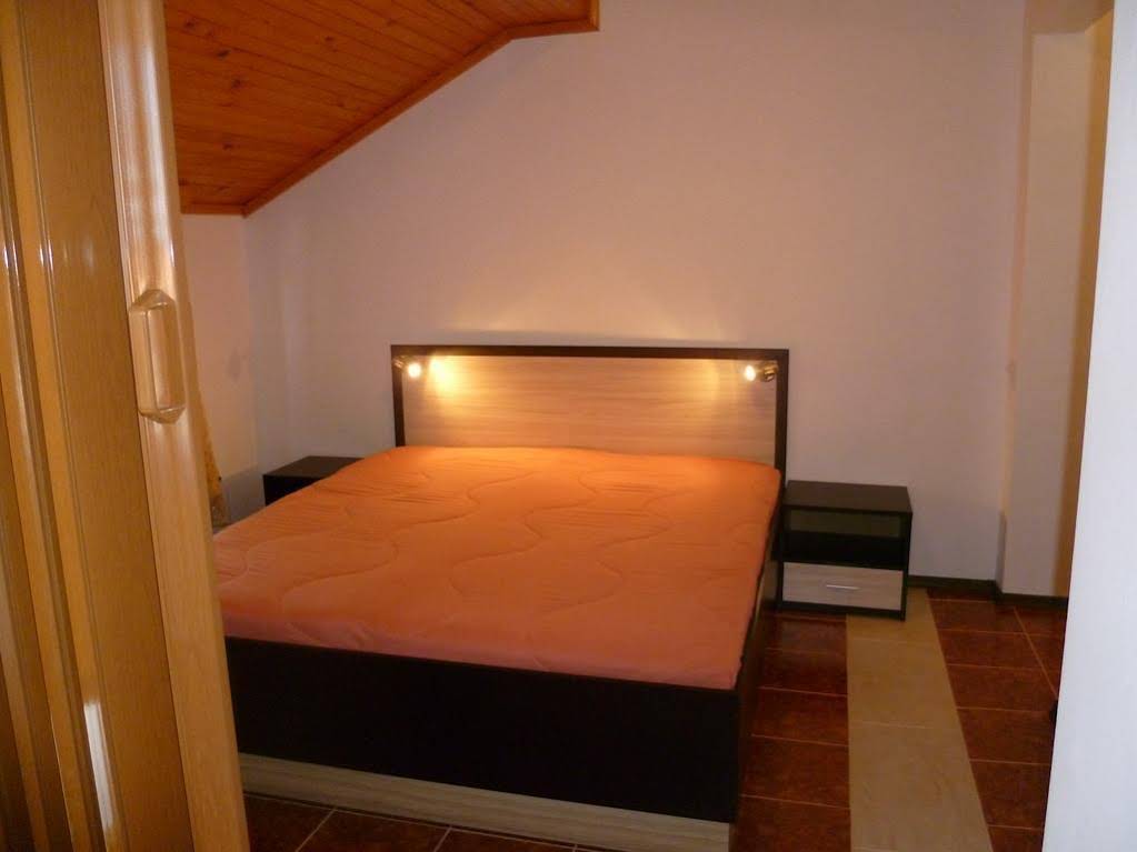 Coral Family Hotel