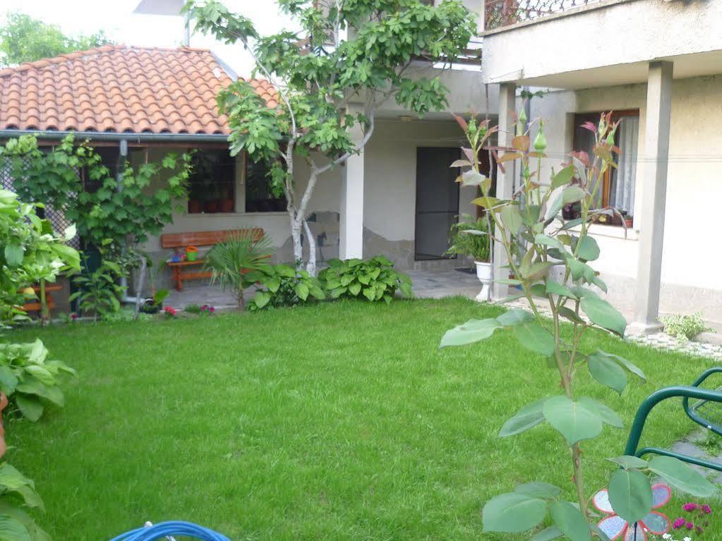 Coral Family Hotel