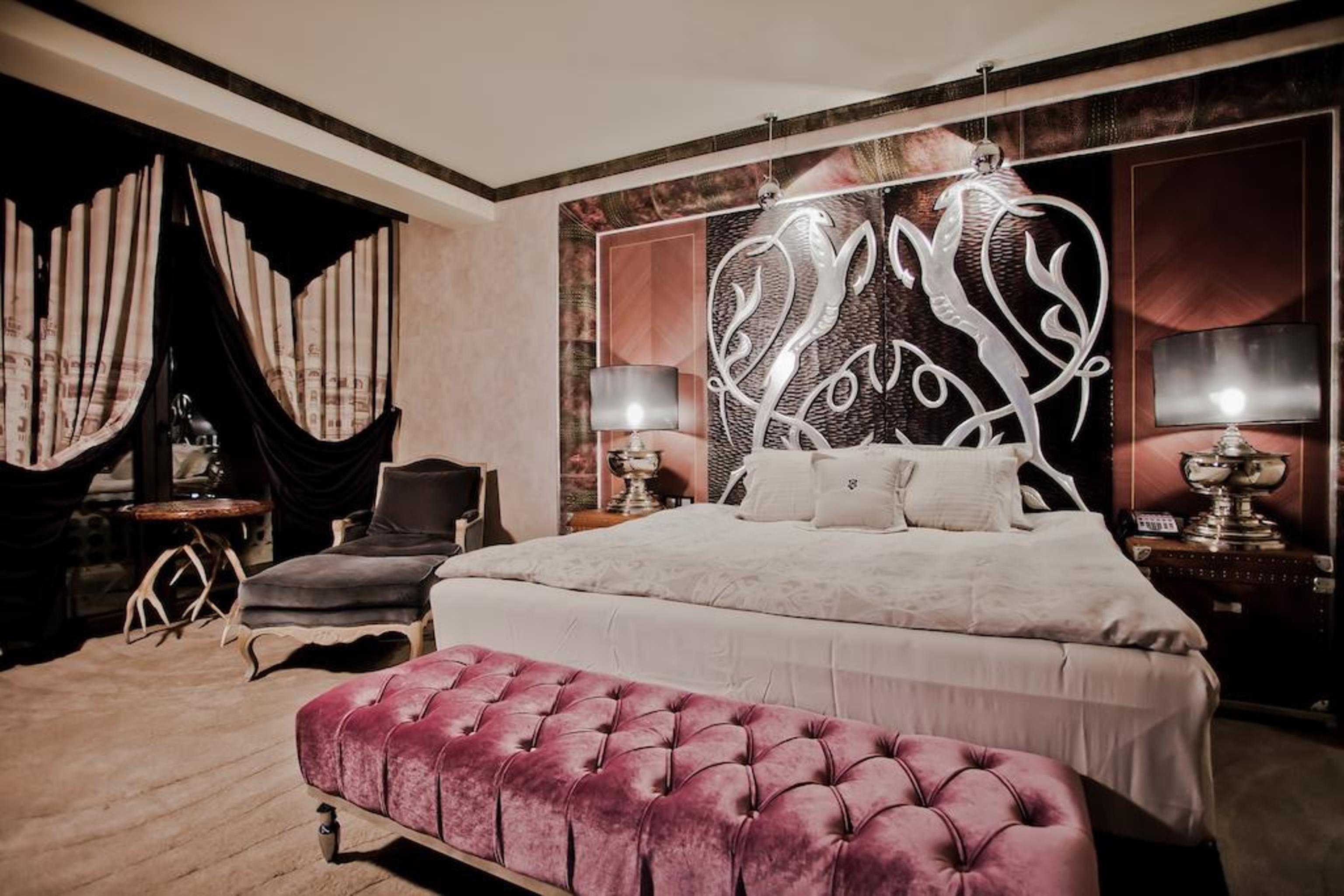 Royal Castle Design & Spa