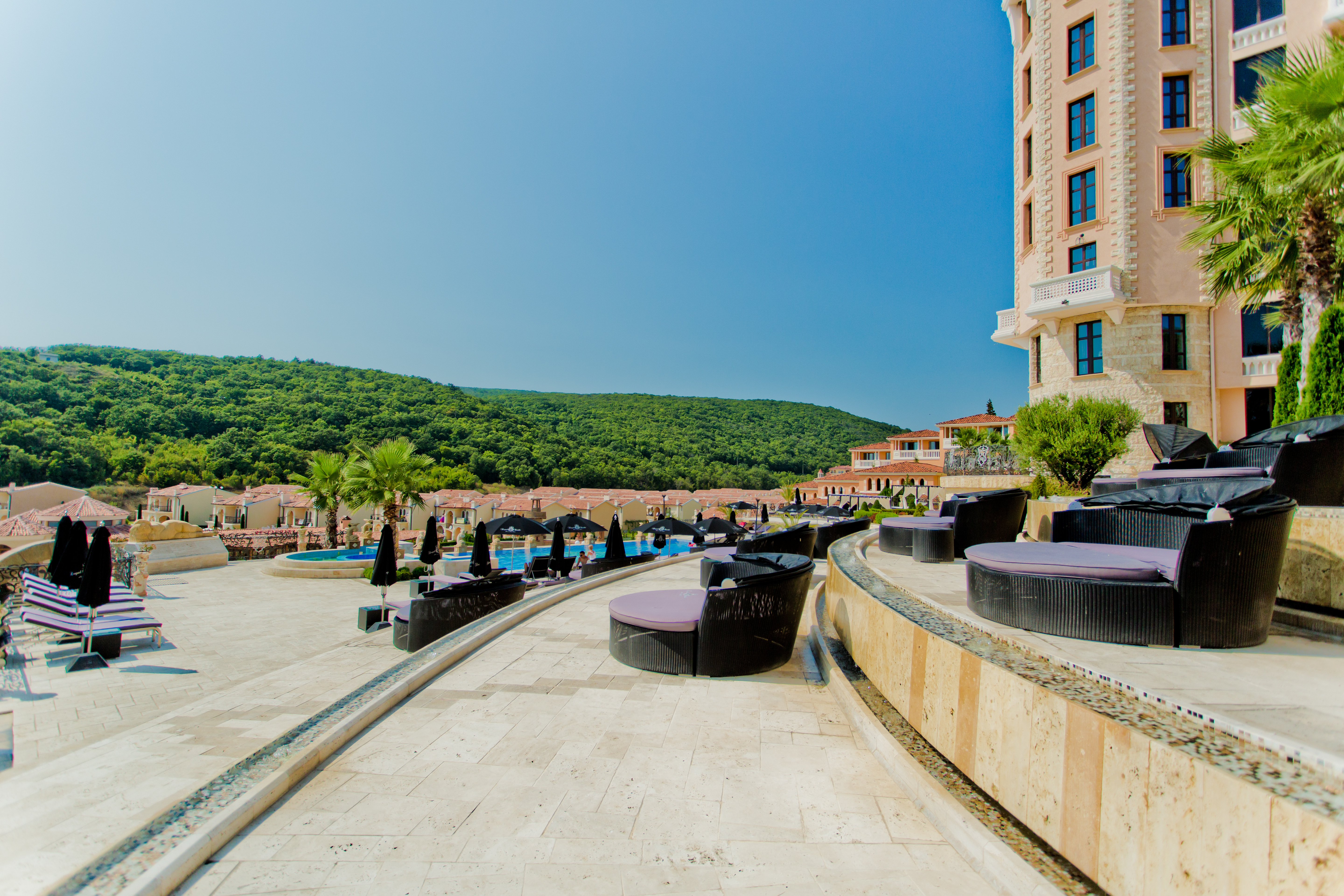 Royal Castle Design & Spa