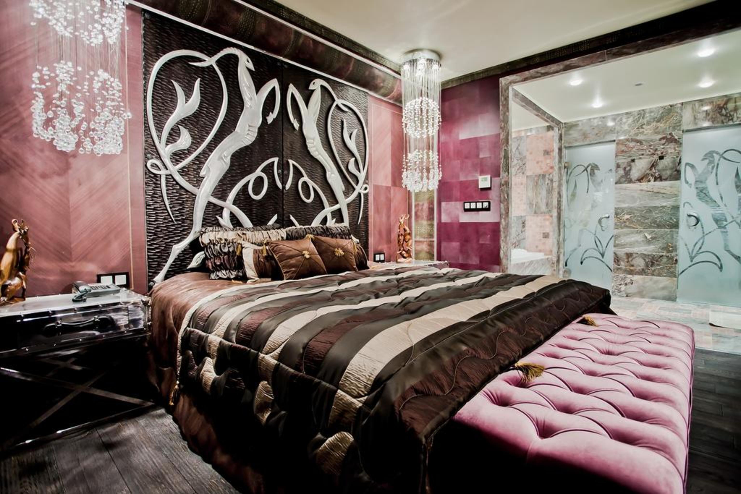Royal Castle Design & Spa