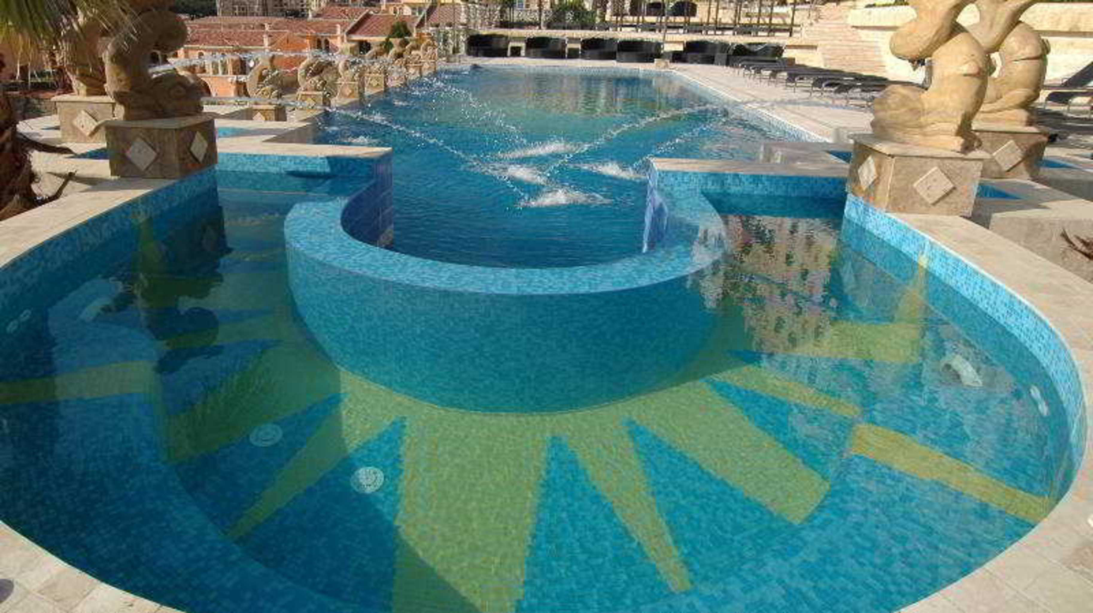 Royal Castle Design & Spa