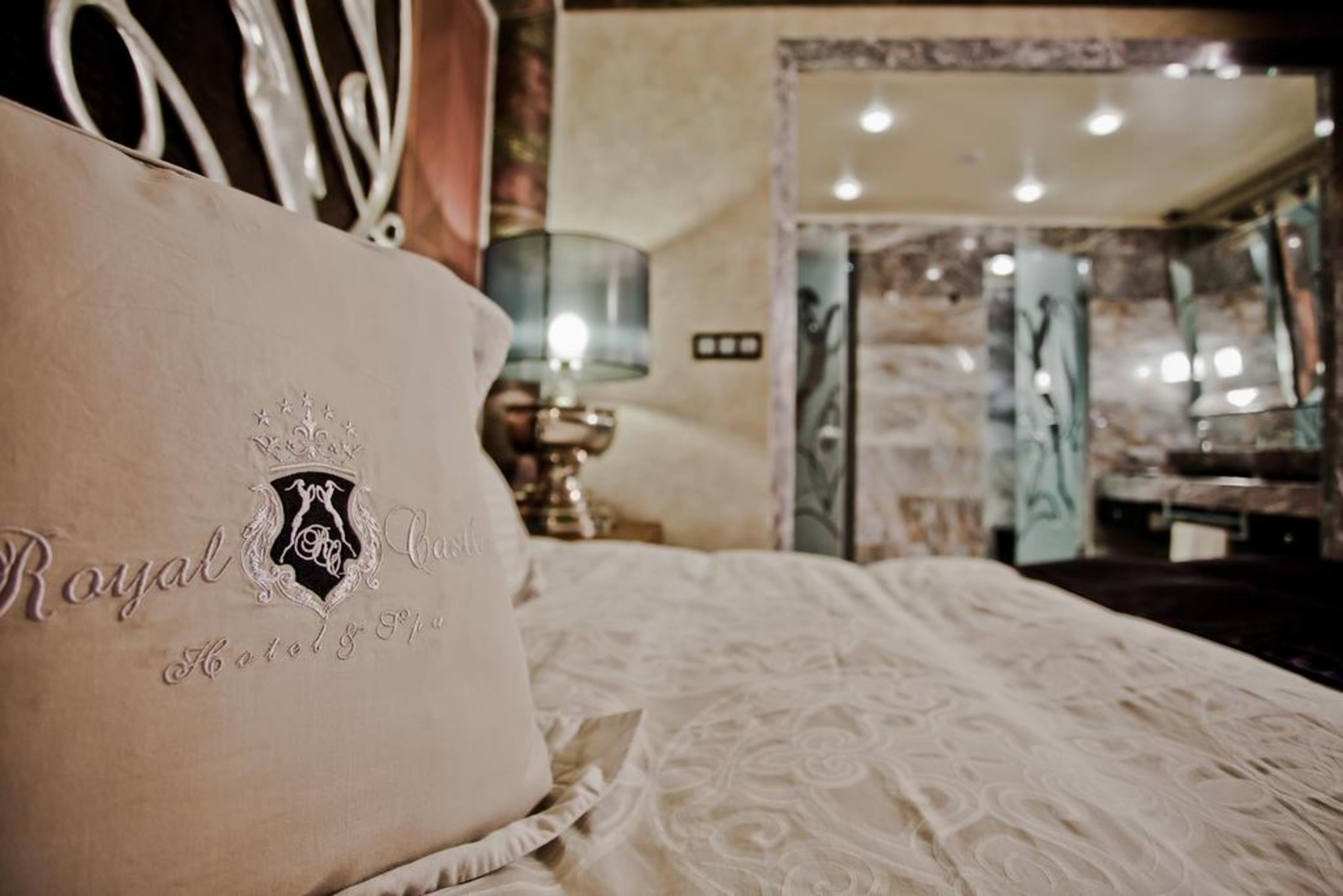 Royal Castle Design & Spa