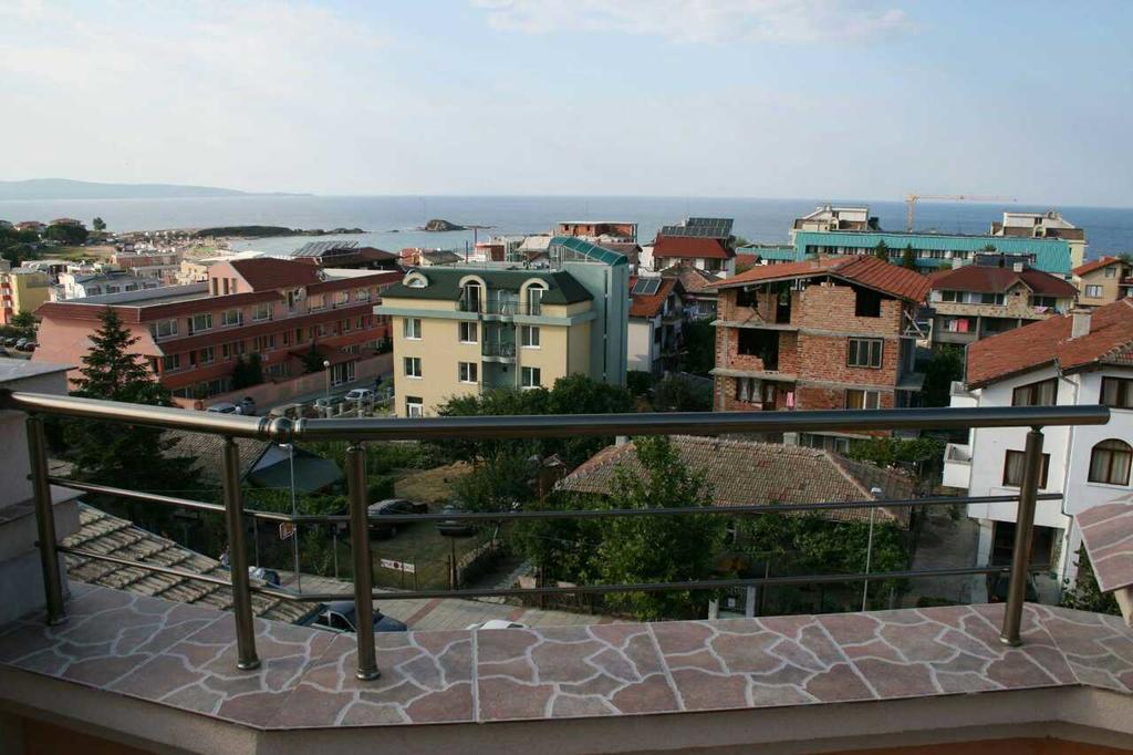 Hotel Hawaii Lozenets Beach Resort