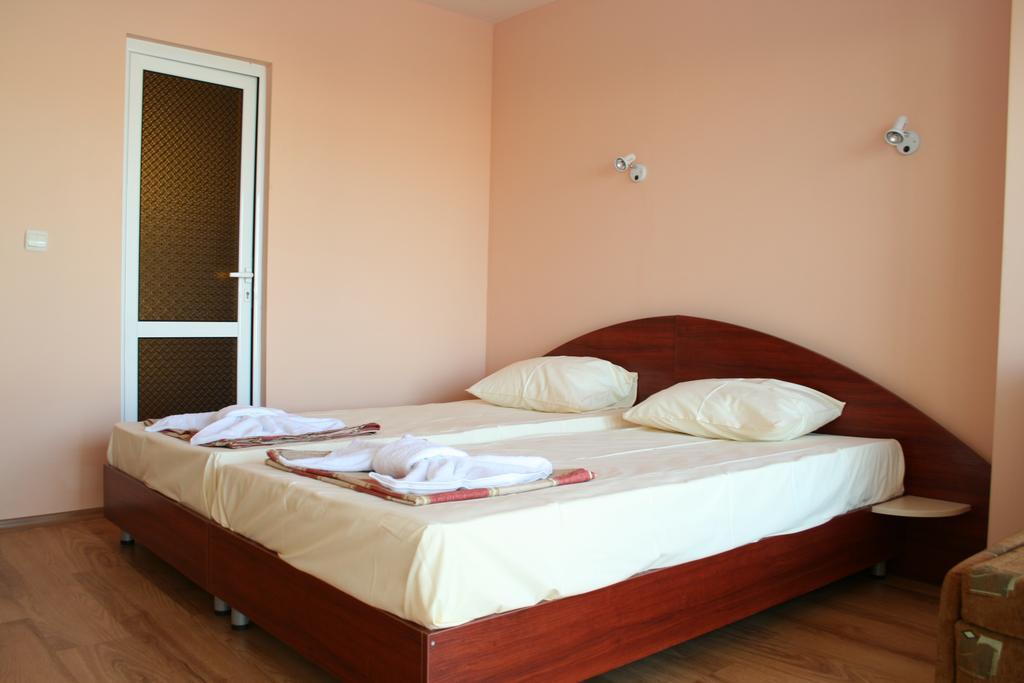 Hotel Hawaii Lozenets Beach Resort