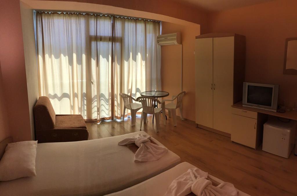 Hotel Hawaii Lozenets Beach Resort