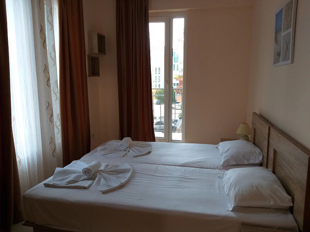 Perla Apartments