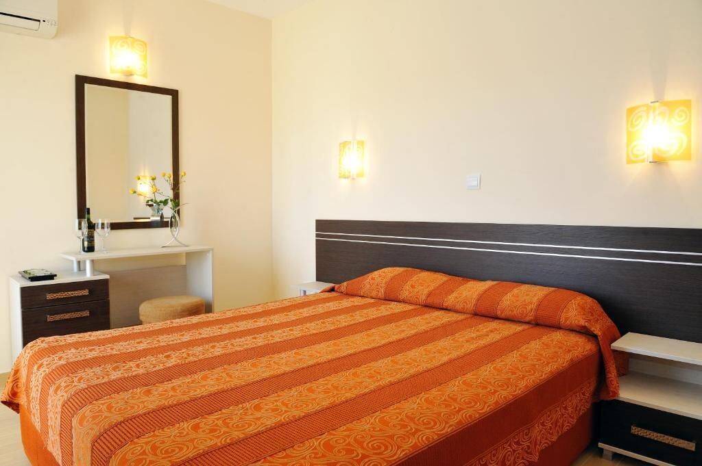 Hotel Iris