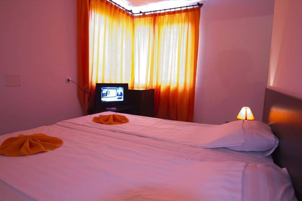 Salena Plaza Hotel
