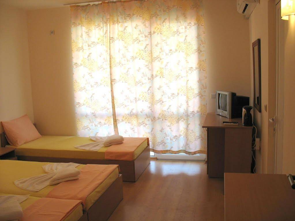 Sunshine Family Hotel