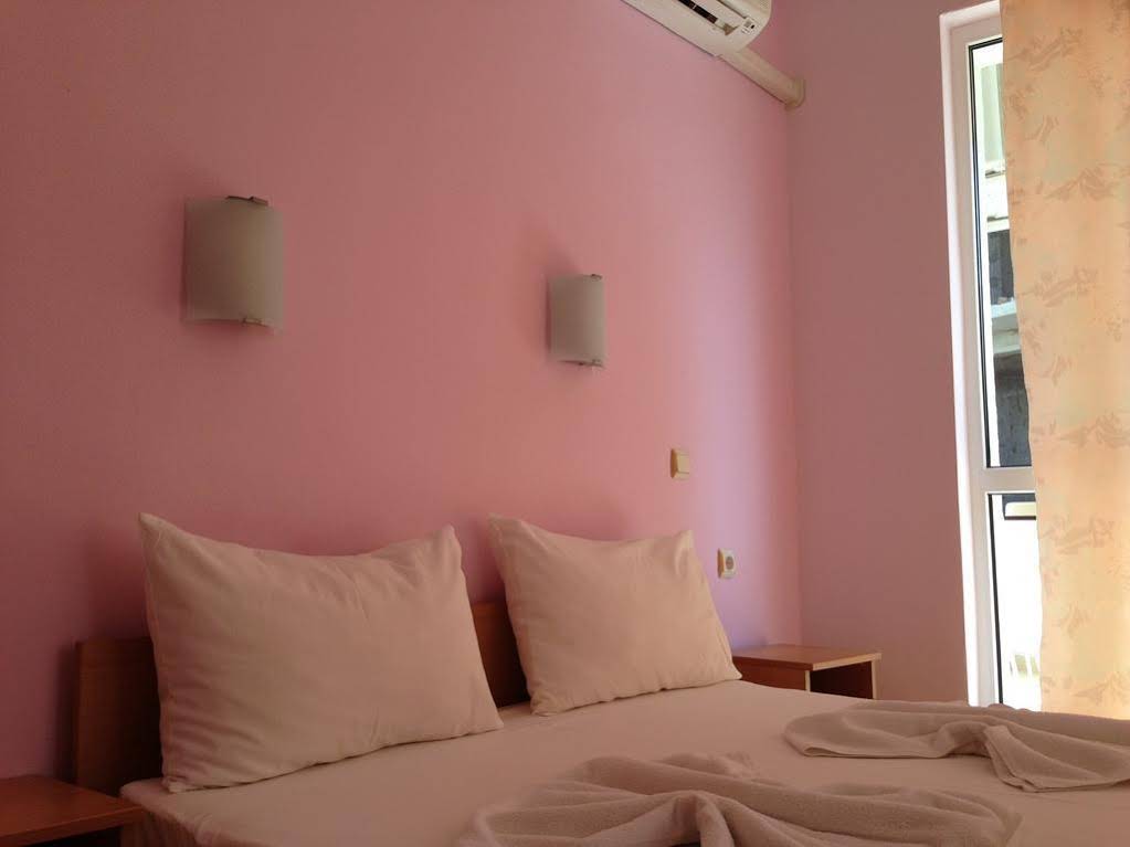 Sunshine Family Hotel