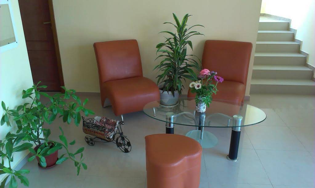 Sunshine Family Hotel