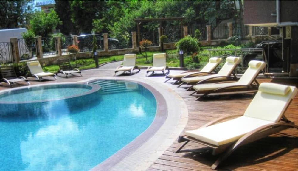 Ravda Apartments