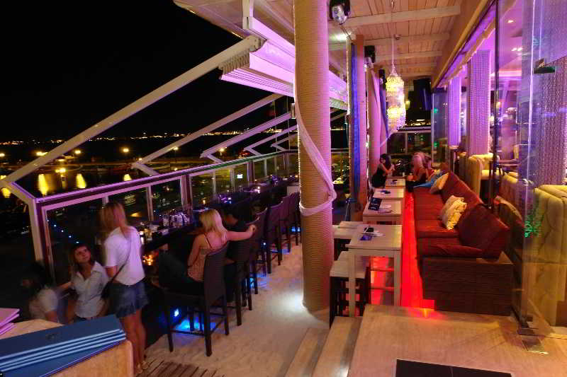Arena - Dinevi Resort