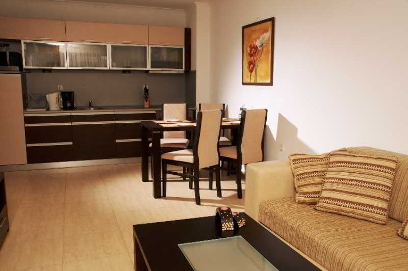 Arena - Dinevi Resort
