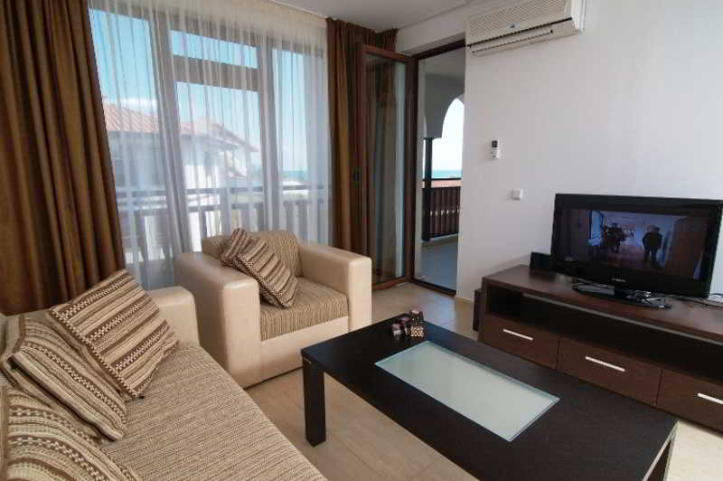 Arena - Dinevi Resort
