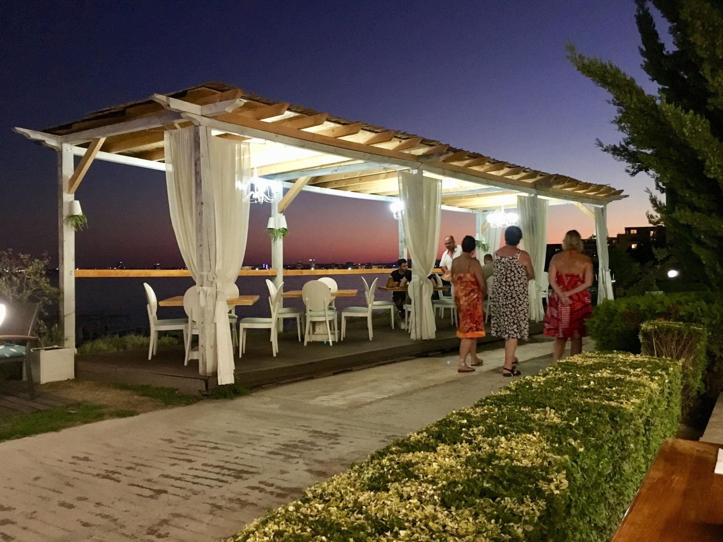 Casa Real Resort