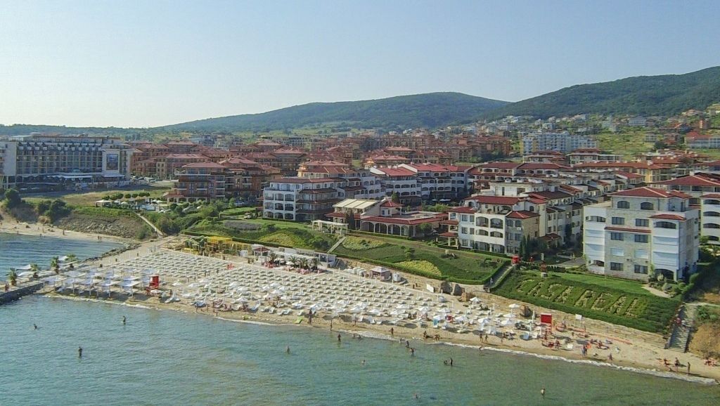 Casa Real Resort