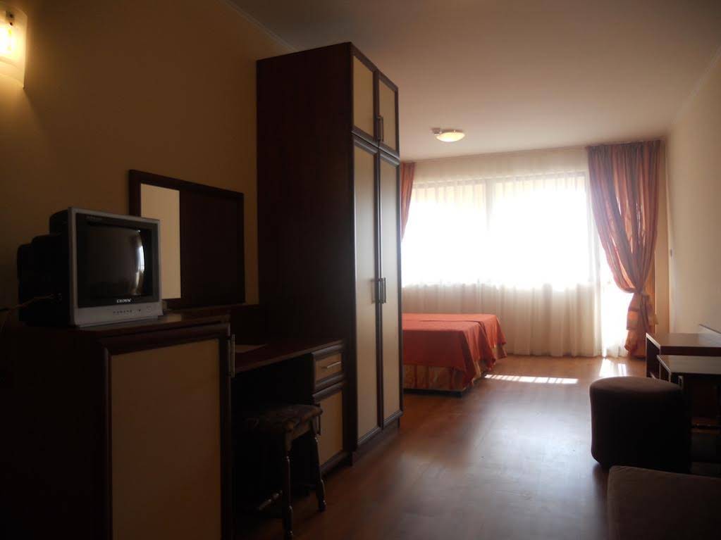 Hotel Yuzhni Noshti
