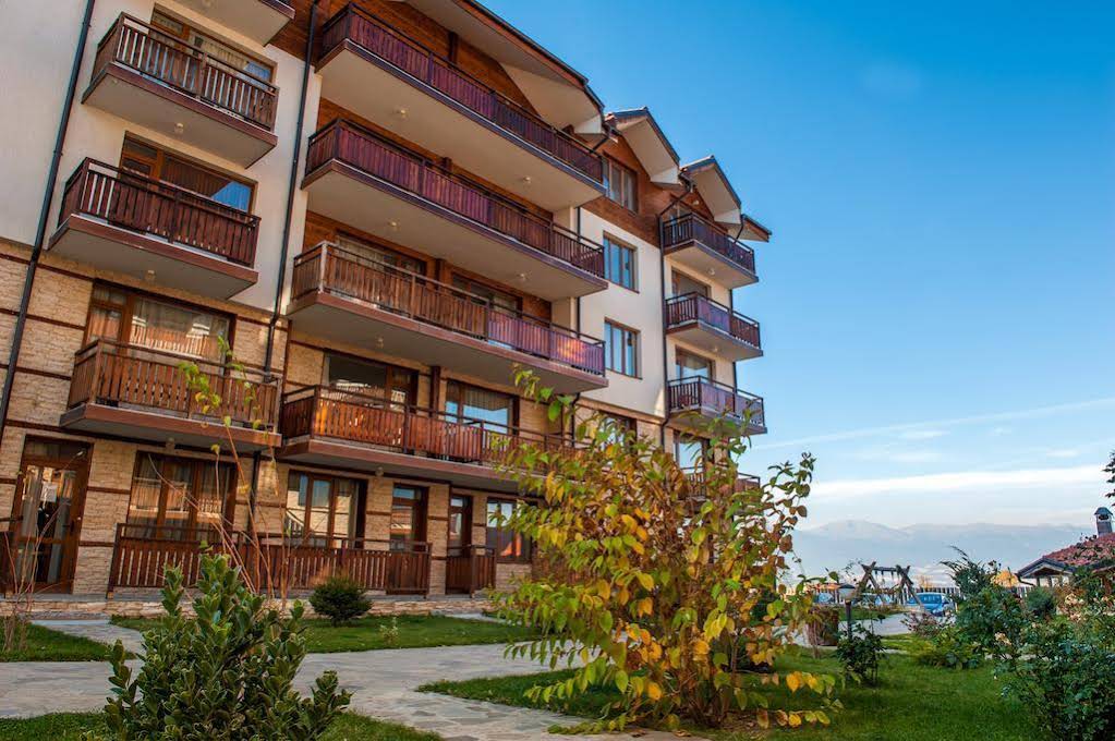 Apartments And Rooms Hadzhiata