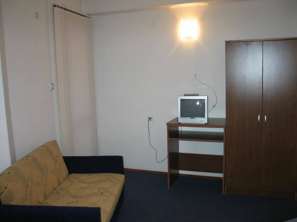 Aseva House Family Hotel