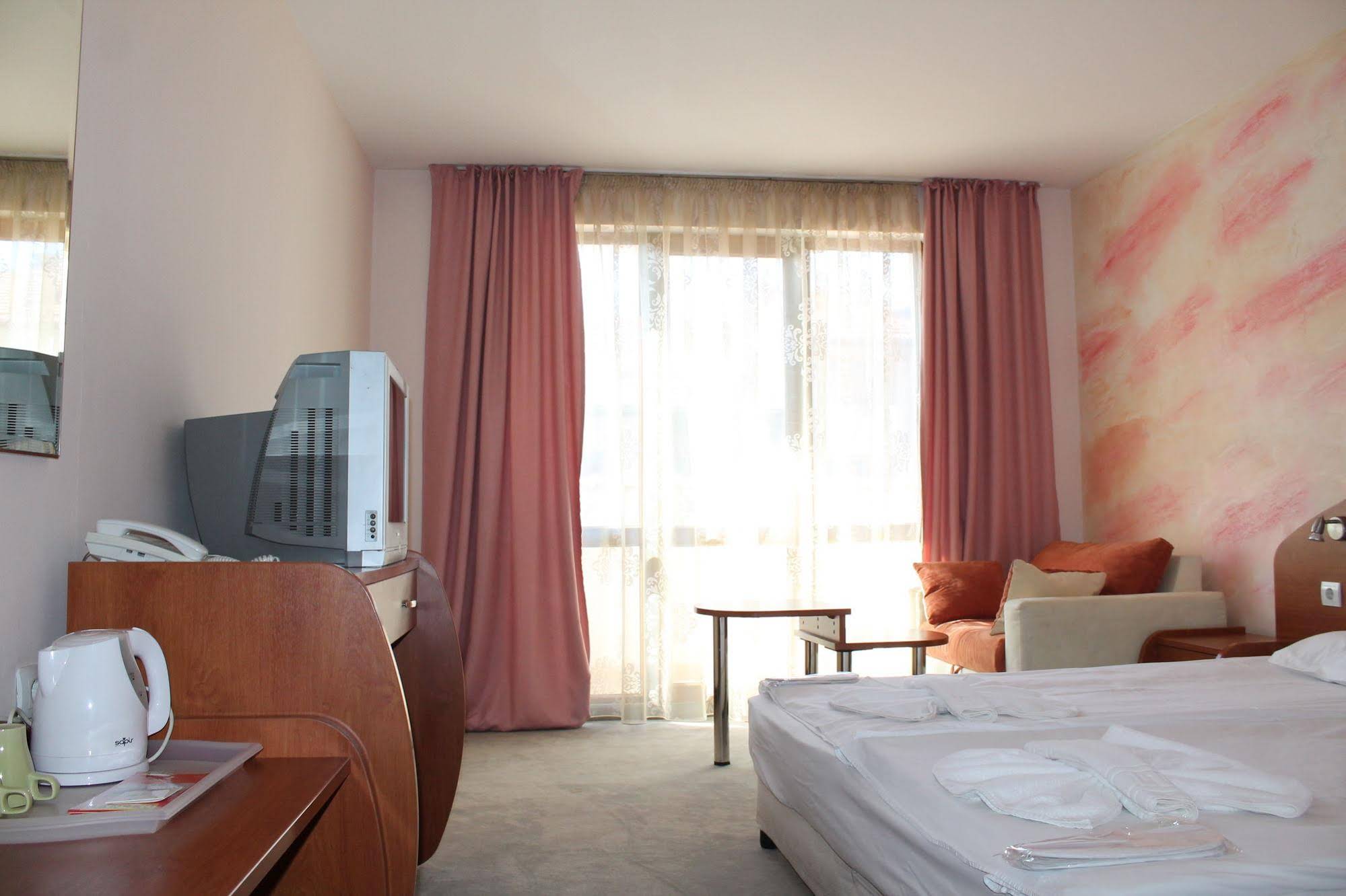 Elegant Hotel